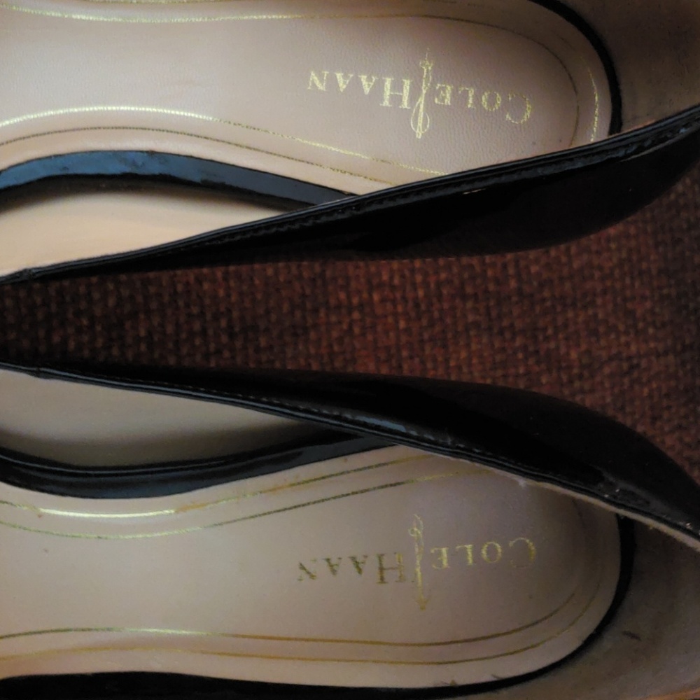 Cole Haan Heels Patent Size 8B - Picture 5 of 8